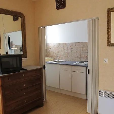 La Malmaison Apartment *